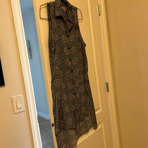 1X long sleeveless duster.  Great shape